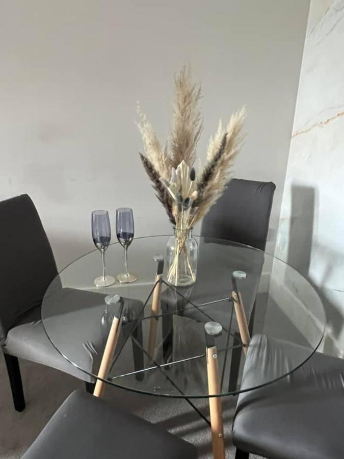 Sms Luxury Apartment, London Mews, Йорк Екстер'єр фото